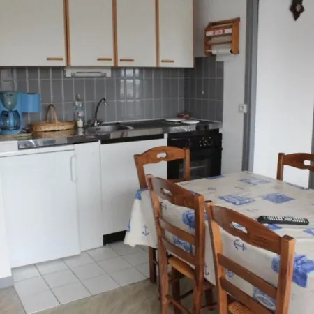 Apartment T2 A Fort-mahon-plage, A Deux Pas De La Et Du Club De Voile, Parking Inclus - Fr-1-482-2